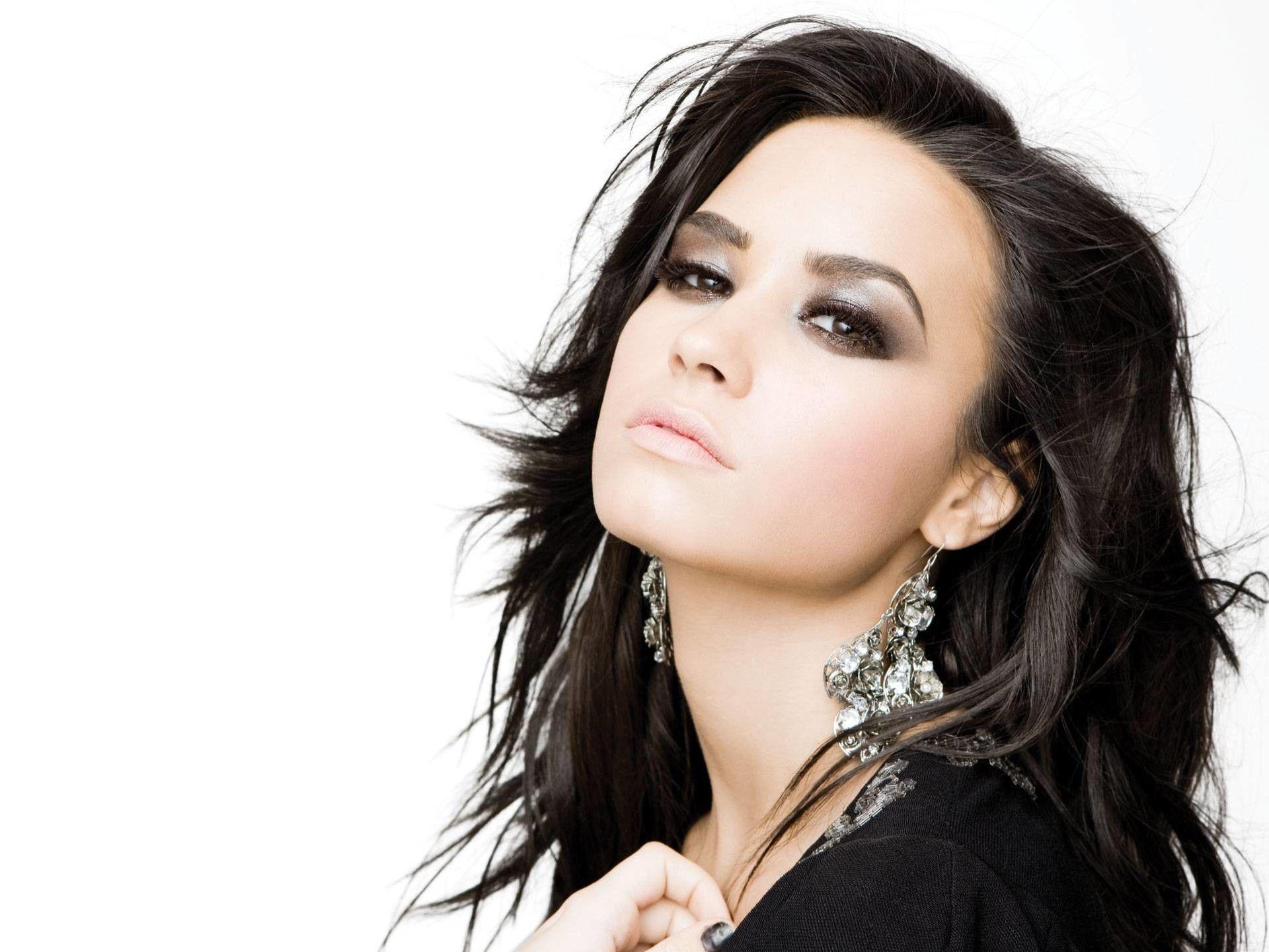 Demi Lovato Fabletics Photoshoot Wallpapers