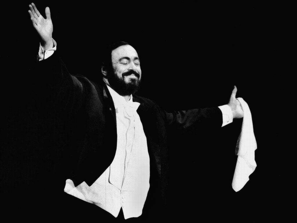 Luciano Pavarotti Wallpapers